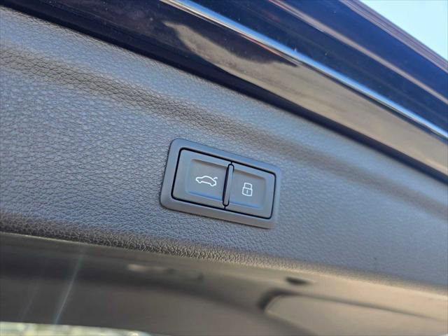 Used 2023 Audi Q3 2.0T Premium Plus w/ Premium Plus Package image 19