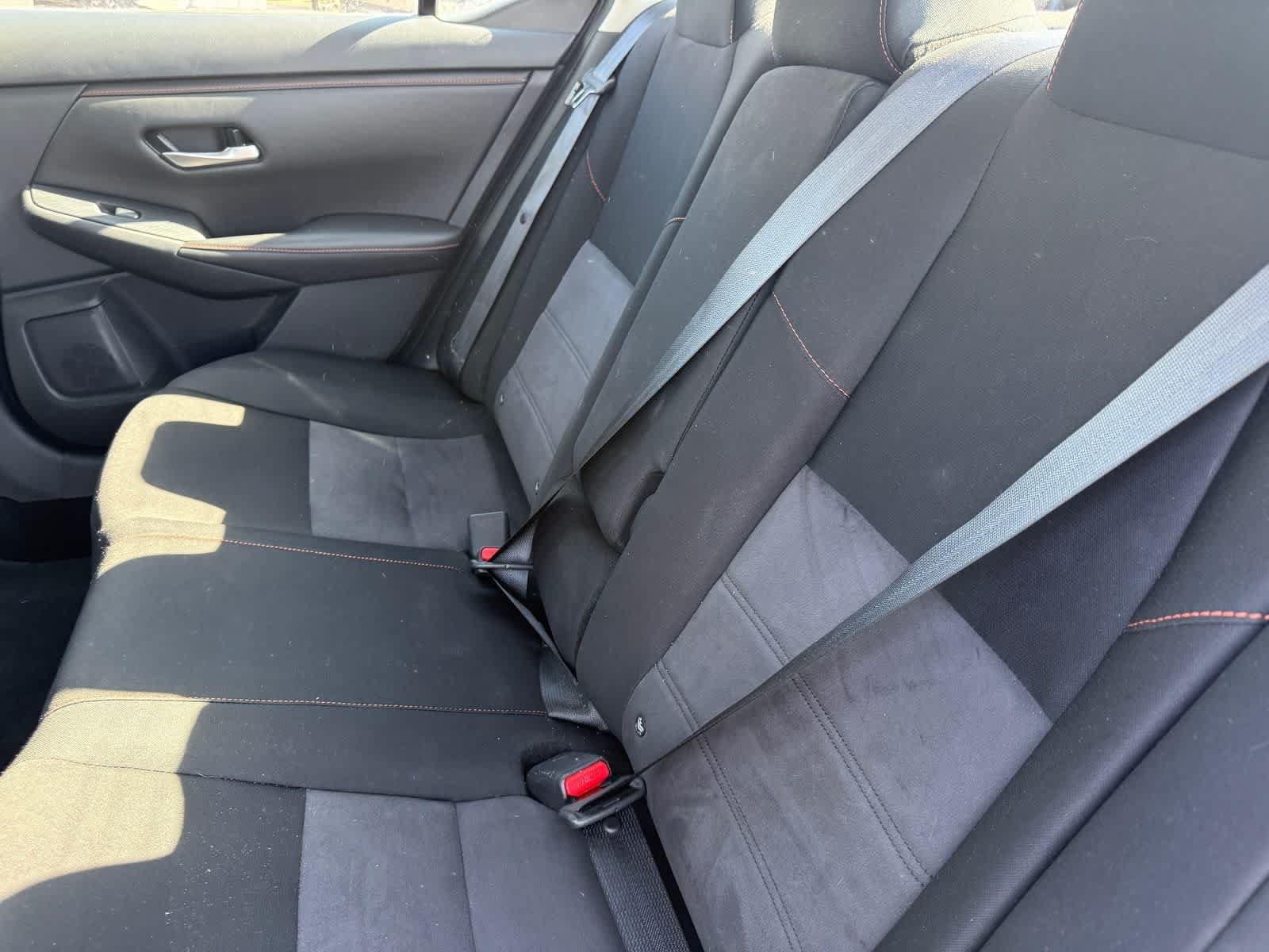 Used 2025 Nissan Sentra SR FWD image 9