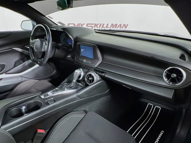 Used 2019 Chevrolet Camaro LT w/ RS Package image 35