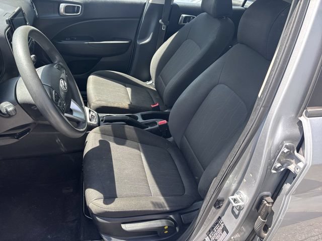 Used 2020 Hyundai Venue SE FWD image 7