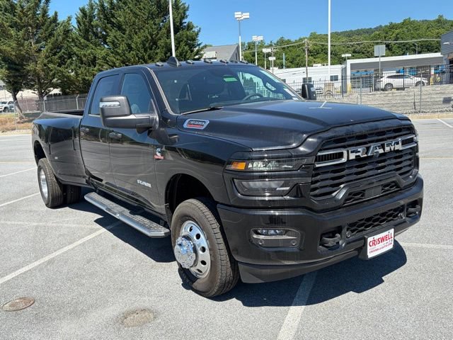 New 2026 RAM 3500 Big Horn AWD/4WD image 8
