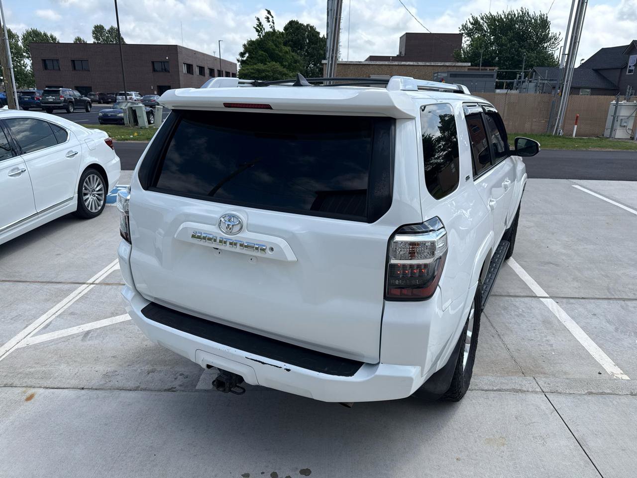 Used 2014 Toyota 4Runner SR5 Premium RWD image 11