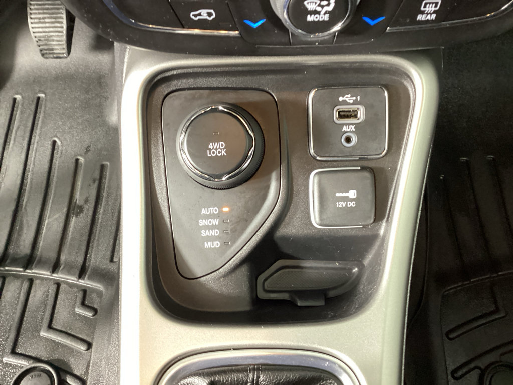 Used 2019 Jeep Compass Latitude AWD/4WD image 25
