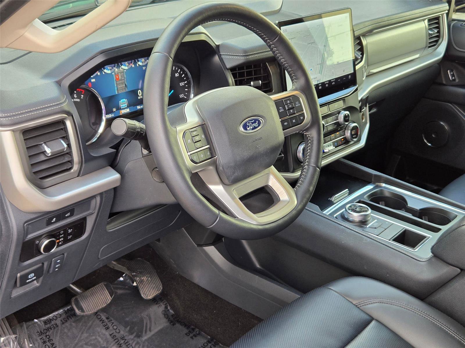 Used 2023 Ford Expedition XLT RWD image 10