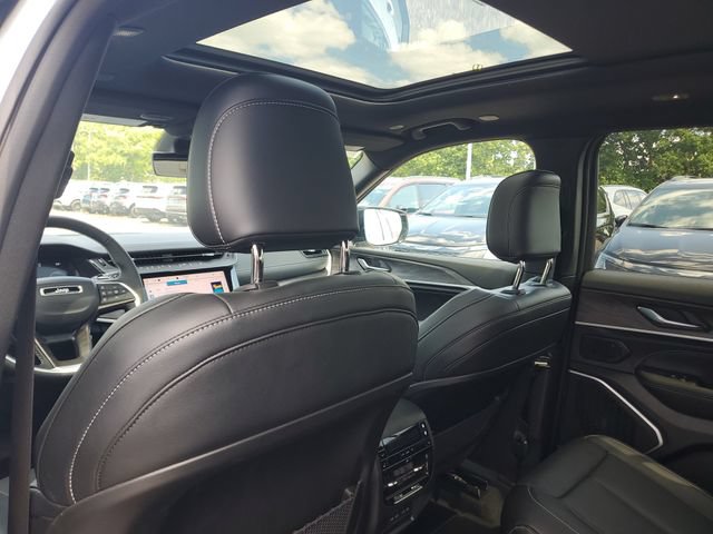 New 2026 Jeep Grand Cherokee L Limited AWD/4WD image 12
