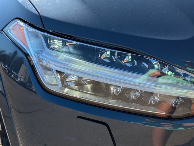 Used 2022 Volvo XC90 T6 Inscription w/ Advanced Package image 4