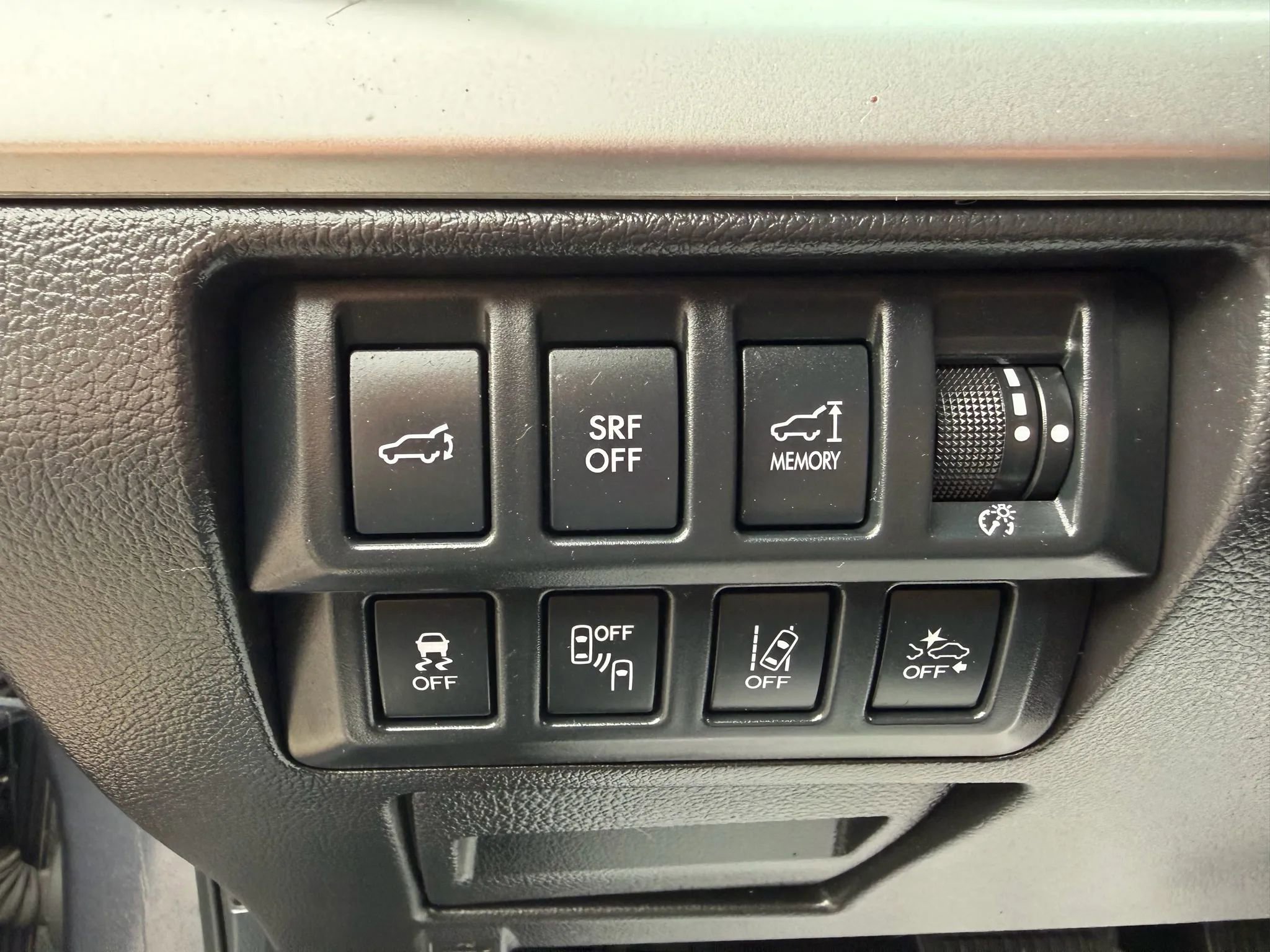 Used 2016 Subaru Outback 3.6R Limited AWD/4WD image 32