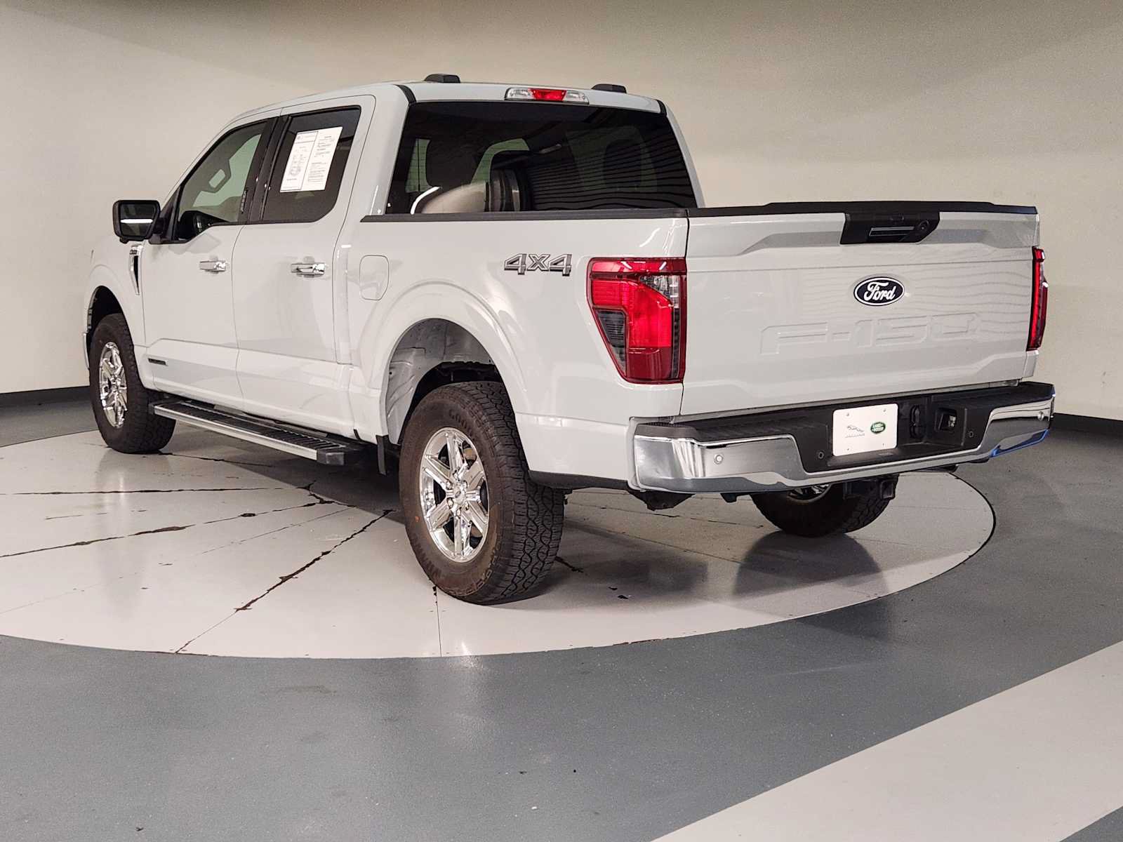 Used 2024 Ford F150 XLT w/ Mobile Office Package AWD/4WD image 6