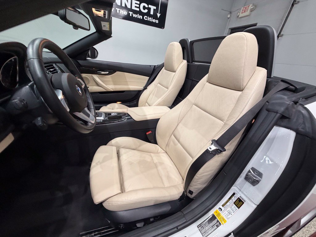 Used 2016 BMW Z4 sDrive28i RWD image 29