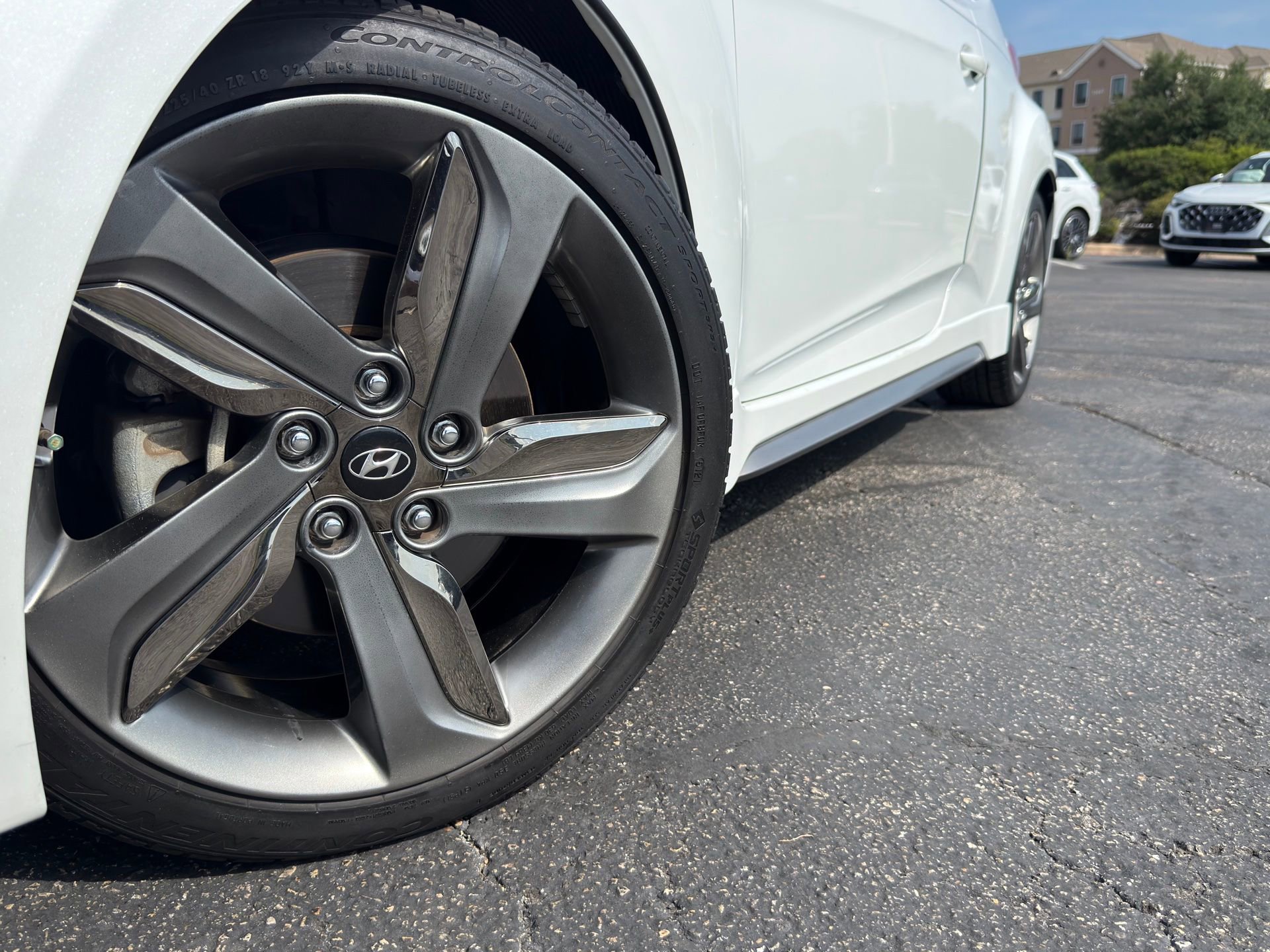 Used 2015 Hyundai Veloster Turbo w/ Option Group 04 FWD image 6