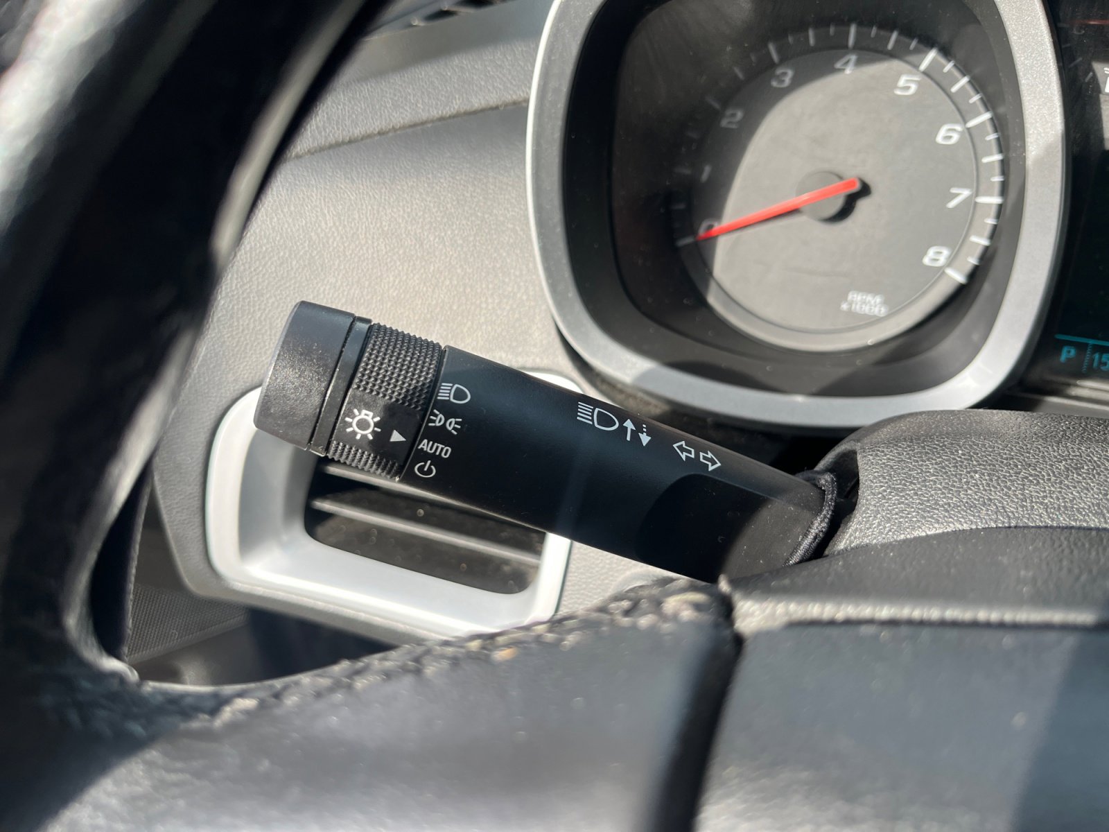 Used 2017 Chevrolet Equinox LT w/ Convenience Package image 12