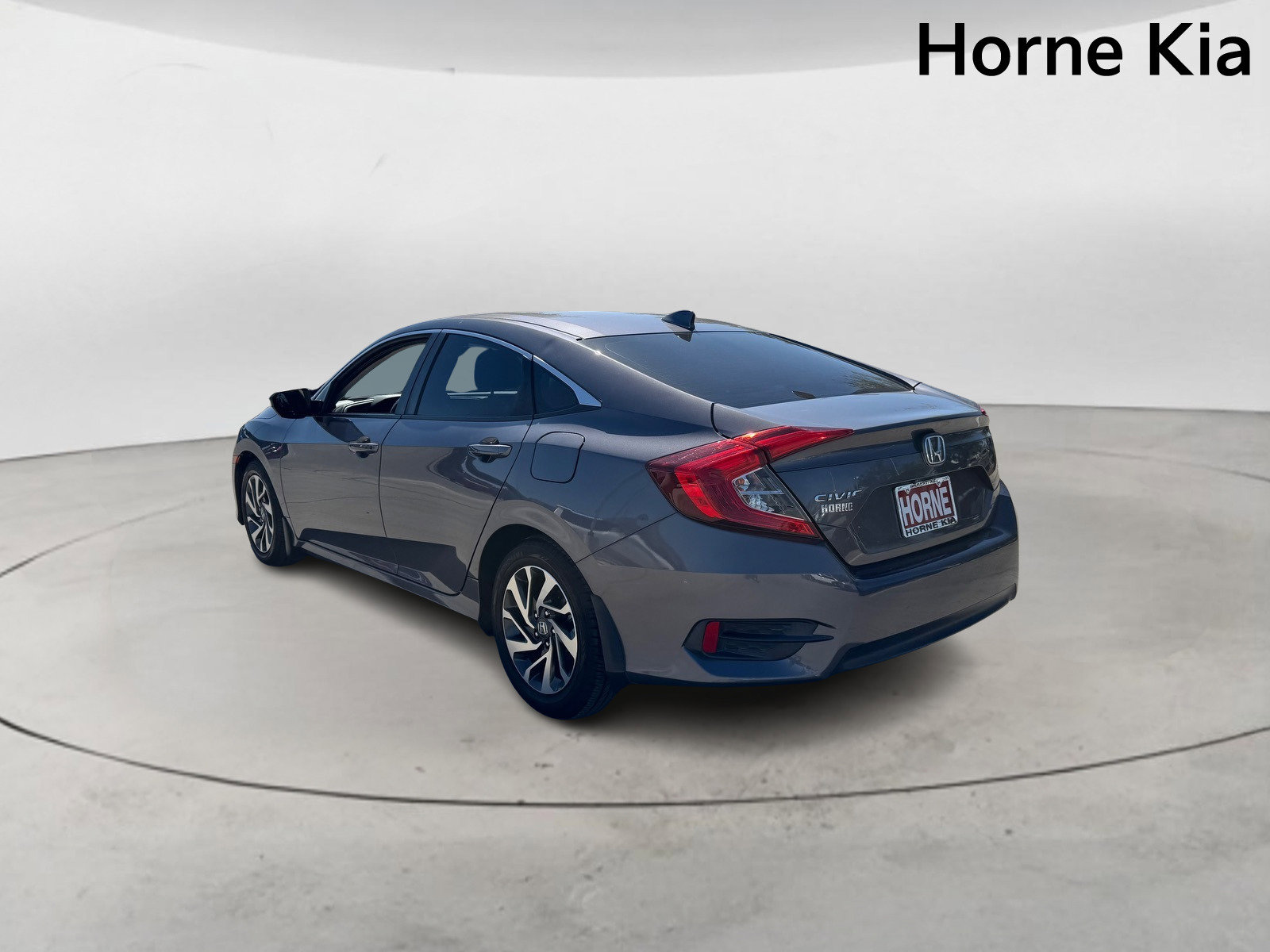 Used 2018 Honda Civic EX image 5