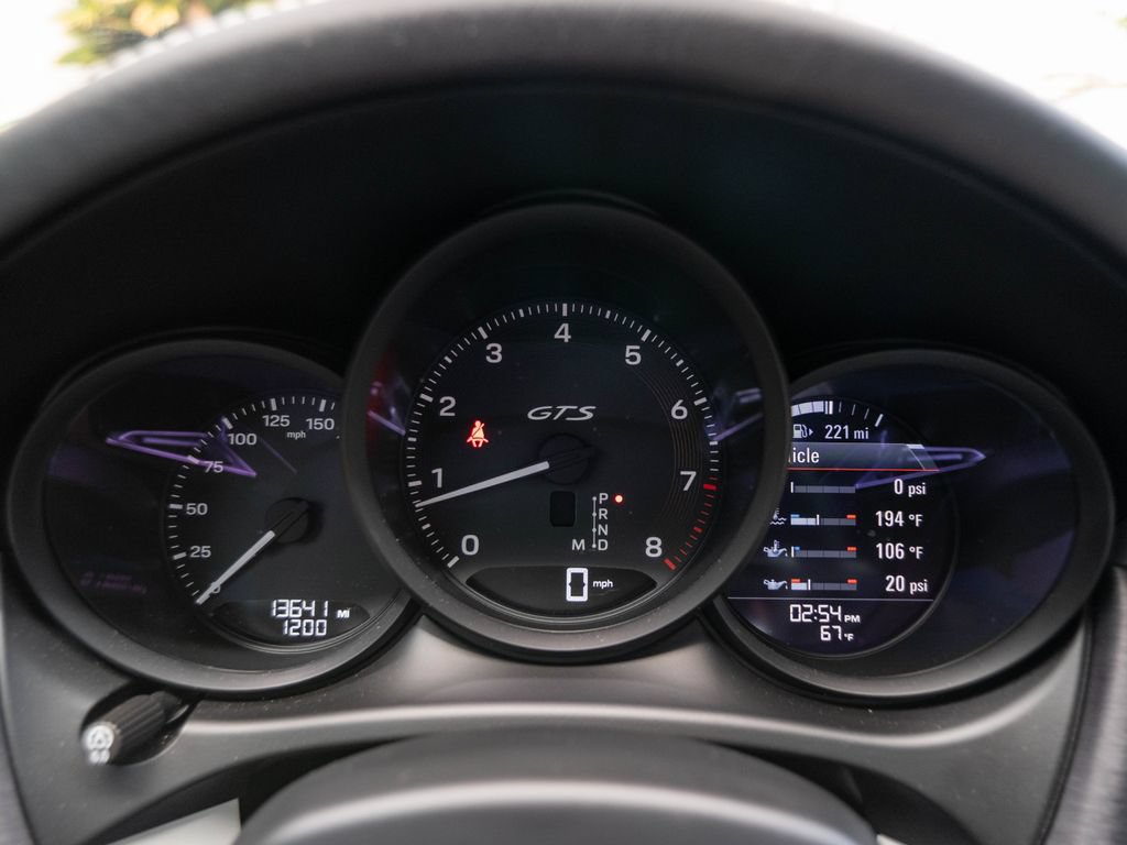 Used 2024 Porsche Macan GTS AWD/4WD image 17