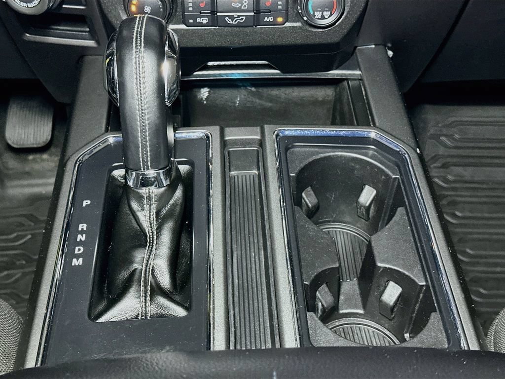 Used 2018 Ford F150 XLT w/ Equipment Group 302A Luxury AWD/4WD image 13