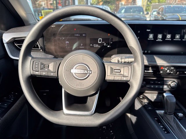 Used 2026 Nissan Kicks SV AWD/4WD image 14