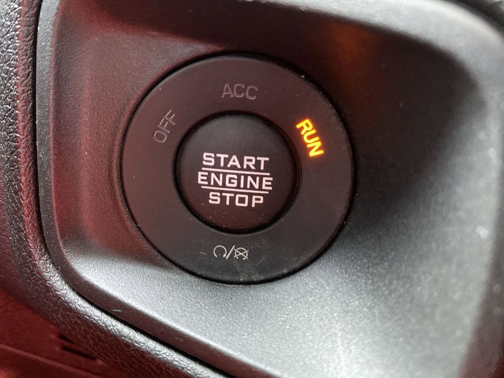 Used 2024 Jeep Gladiator Sport image 16