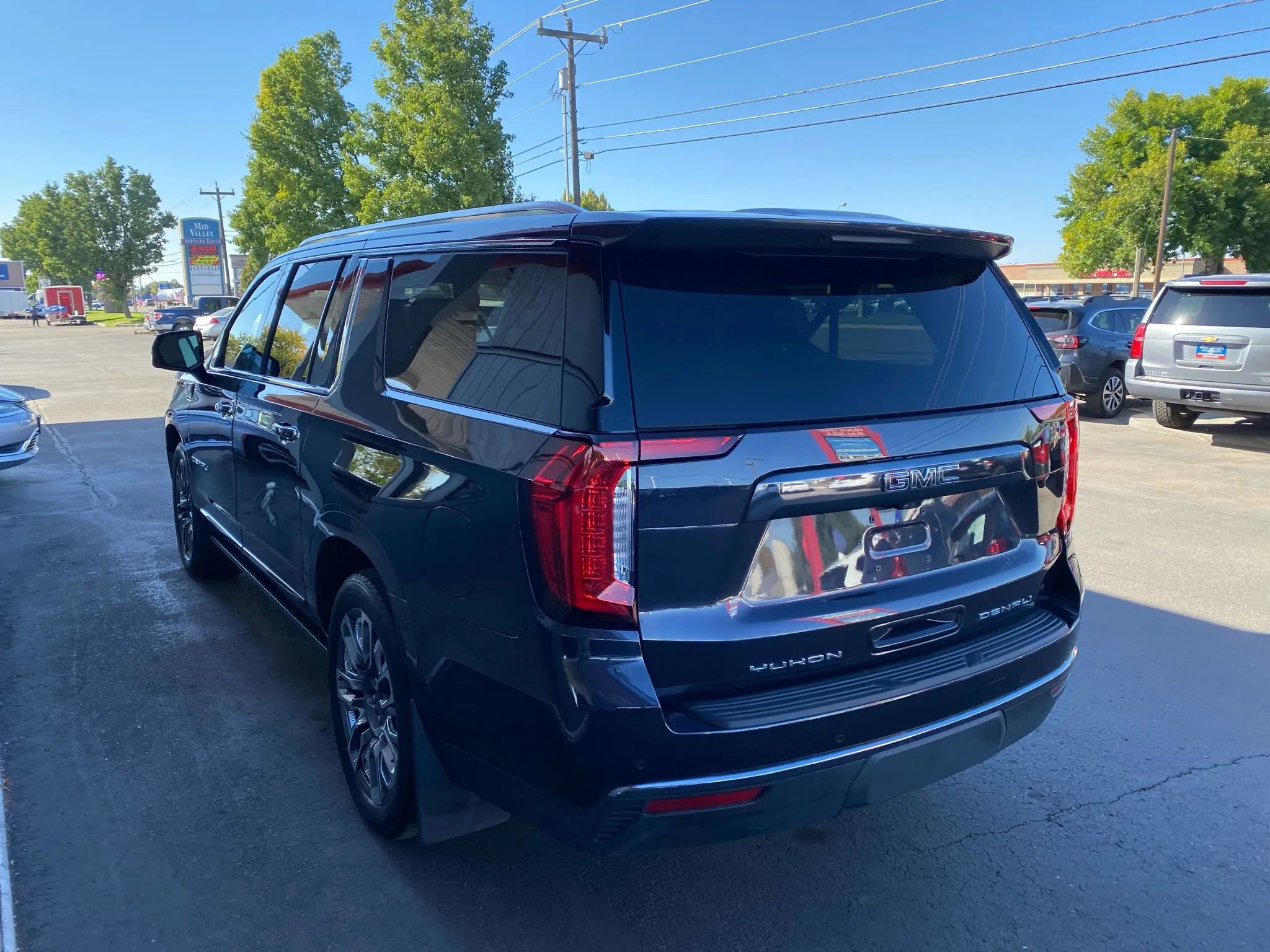 Used 2023 GMC Yukon XL Denali Ultimate image 31