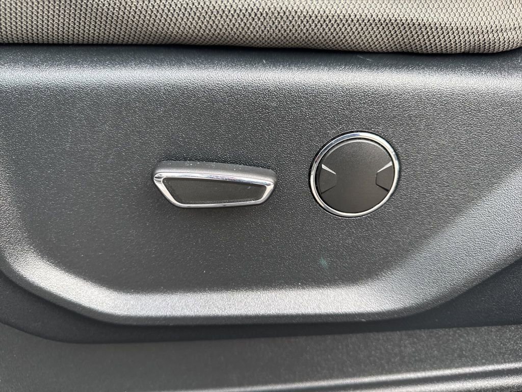 Used 2016 Ford F150 XLT w/ Equipment Group 301A Mid image 12