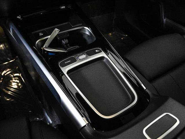 Certified 2026 Mercedes-Benz GLB 250 4MATIC w/ Sun & Sound Package image 13