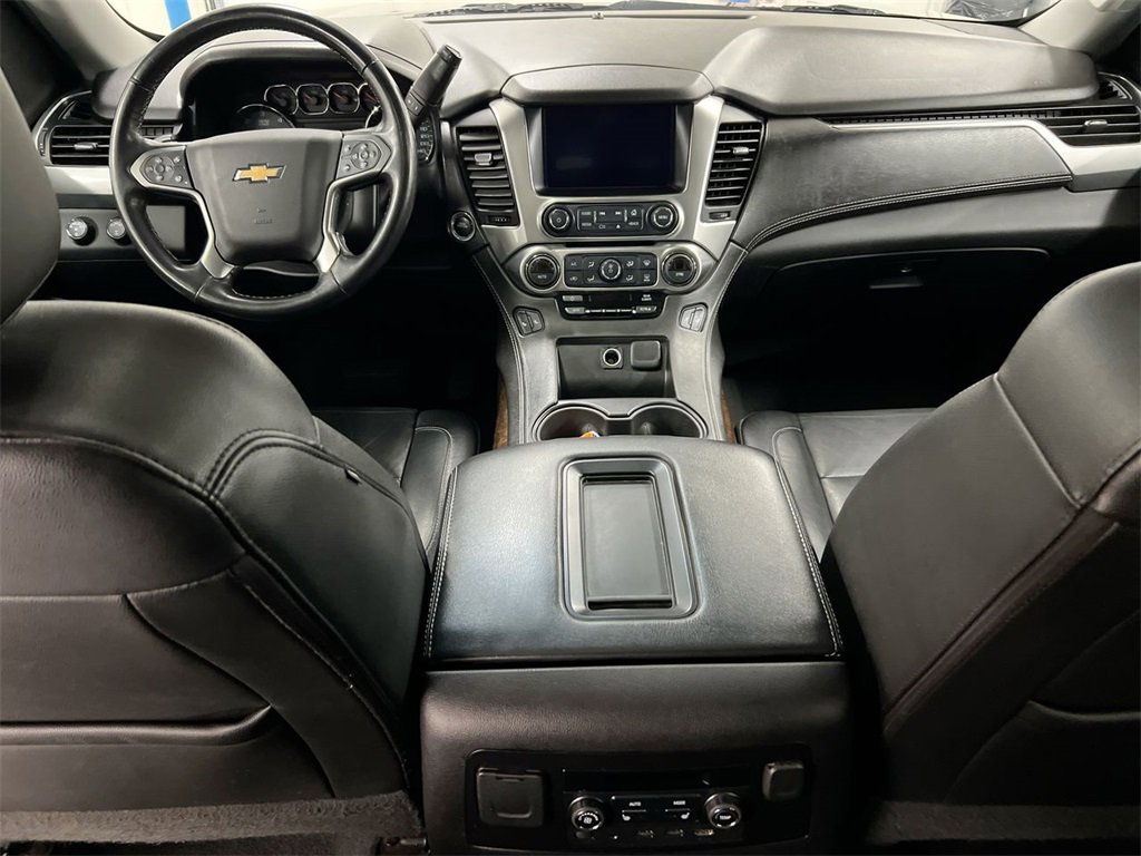 Used 2019 Chevrolet Suburban LT image 10
