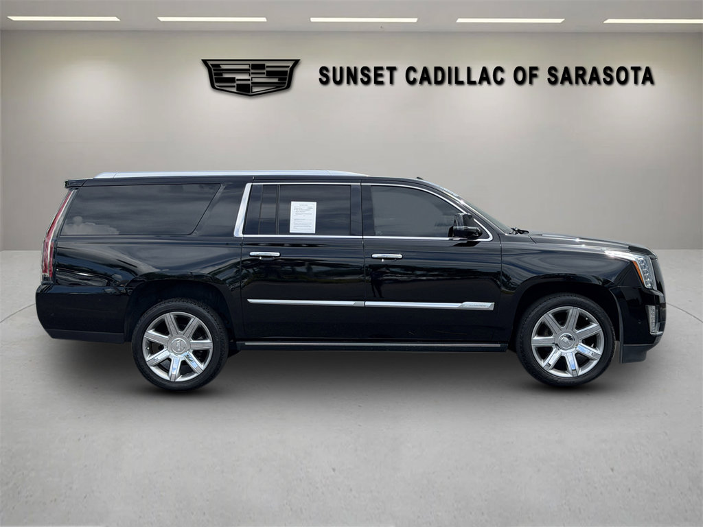 Used 2020 Cadillac Escalade ESV Premium Luxury AWD/4WD image 8