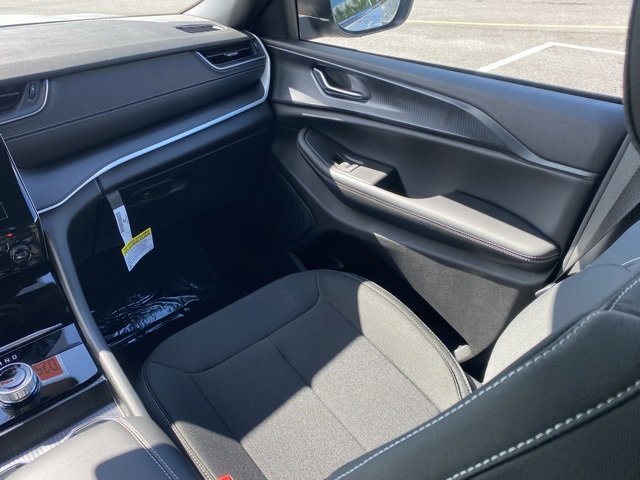 New 2025 Jeep Grand Cherokee 4WD image 56