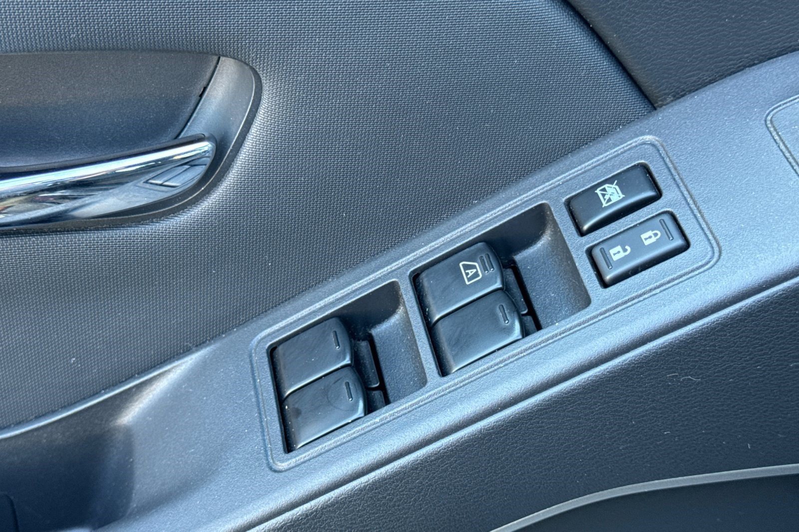 Used 2022 Nissan Frontier SV AWD/4WD image 13