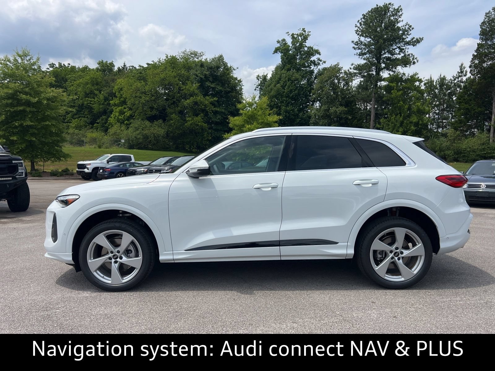 New 2026 Audi Q5 Premium Plus AWD/4WD image 3