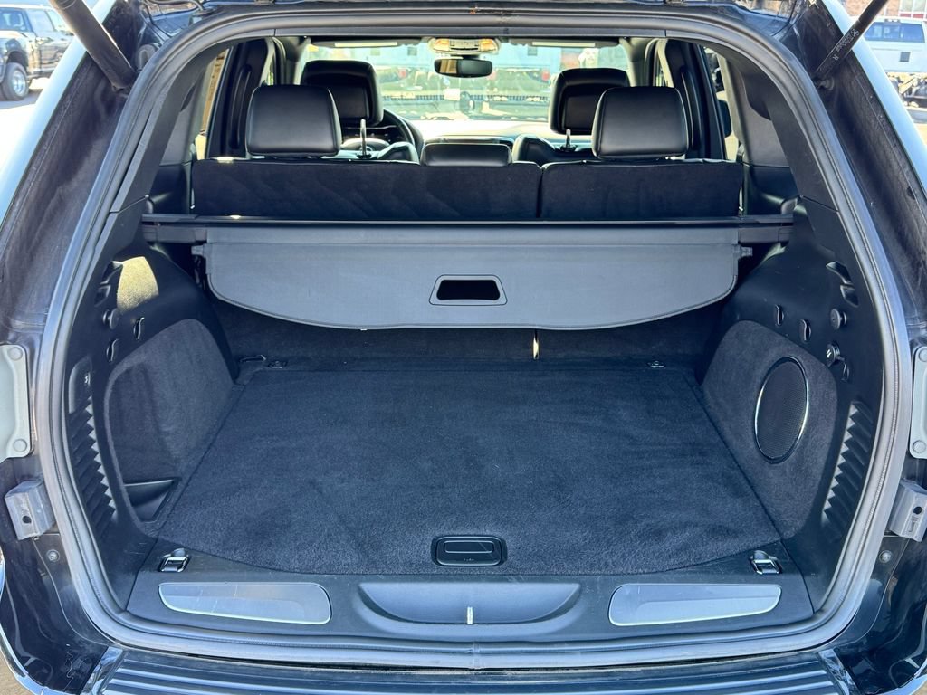 Used 2018 Jeep Grand Cherokee Limited w/ Luxury Group II AWD/4WD image 16