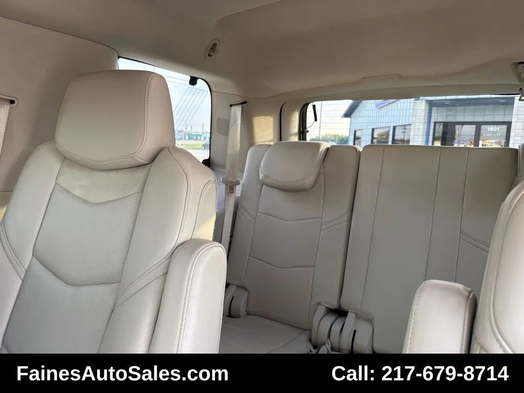 Used 2016 Cadillac Escalade Luxury image 39