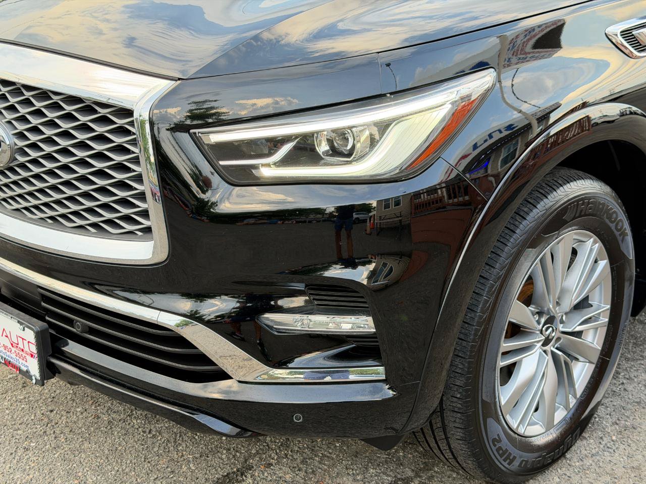 Used 2018 INFINITI QX80 4WD image 9
