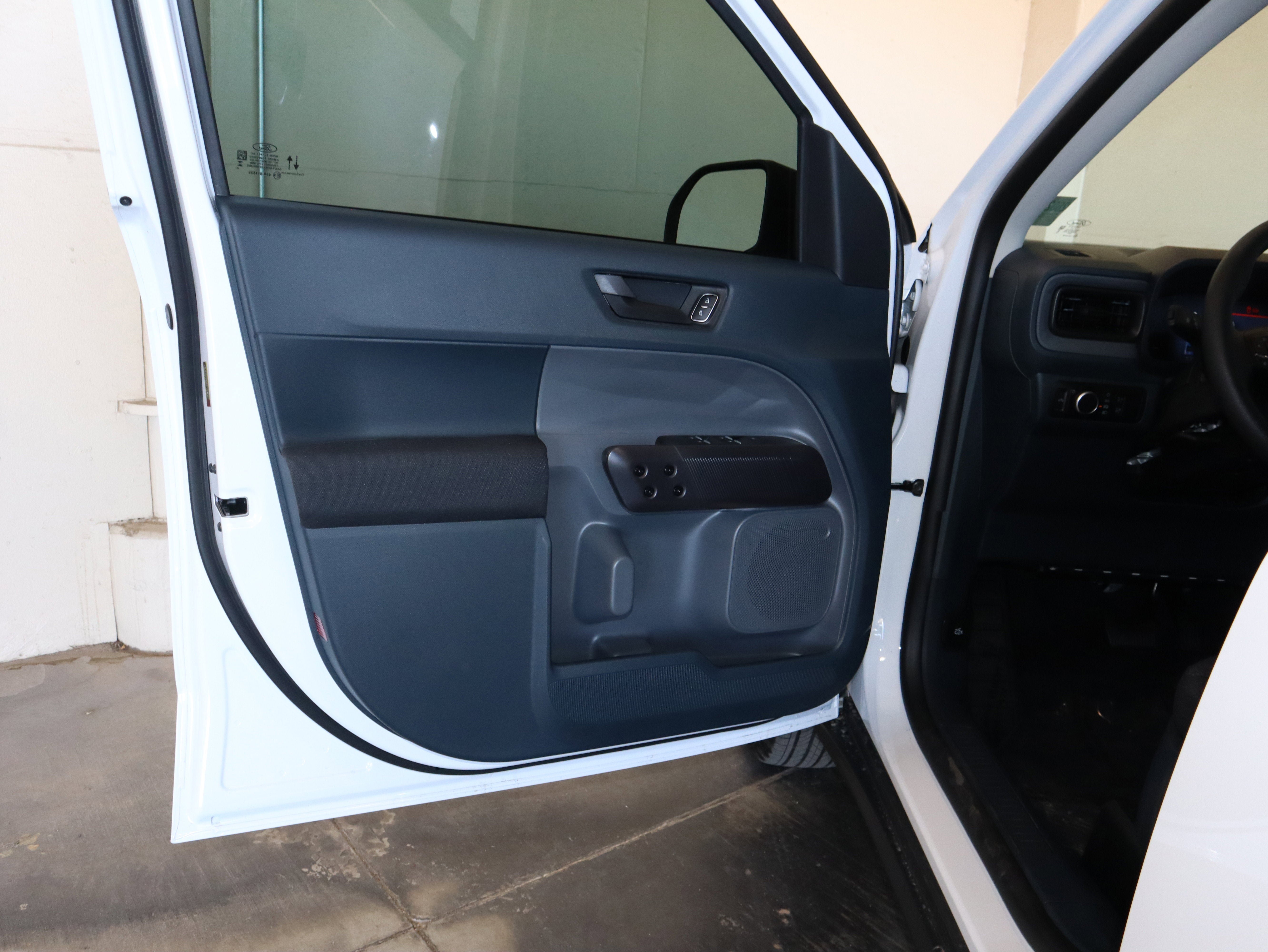 New 2026 Ford Maverick XL image 32