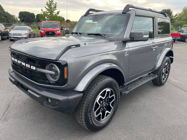 Certified 2023 Ford Bronco Outer Banks AWD/4WD image 1