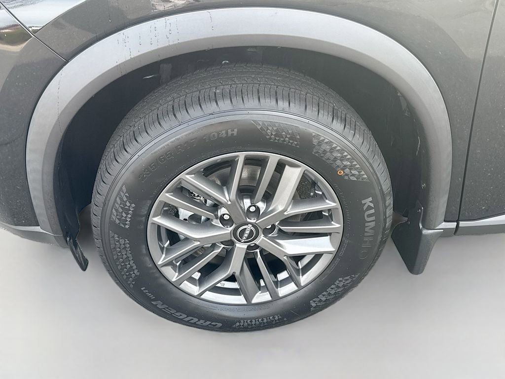 Used 2023 Nissan Rogue S image 29