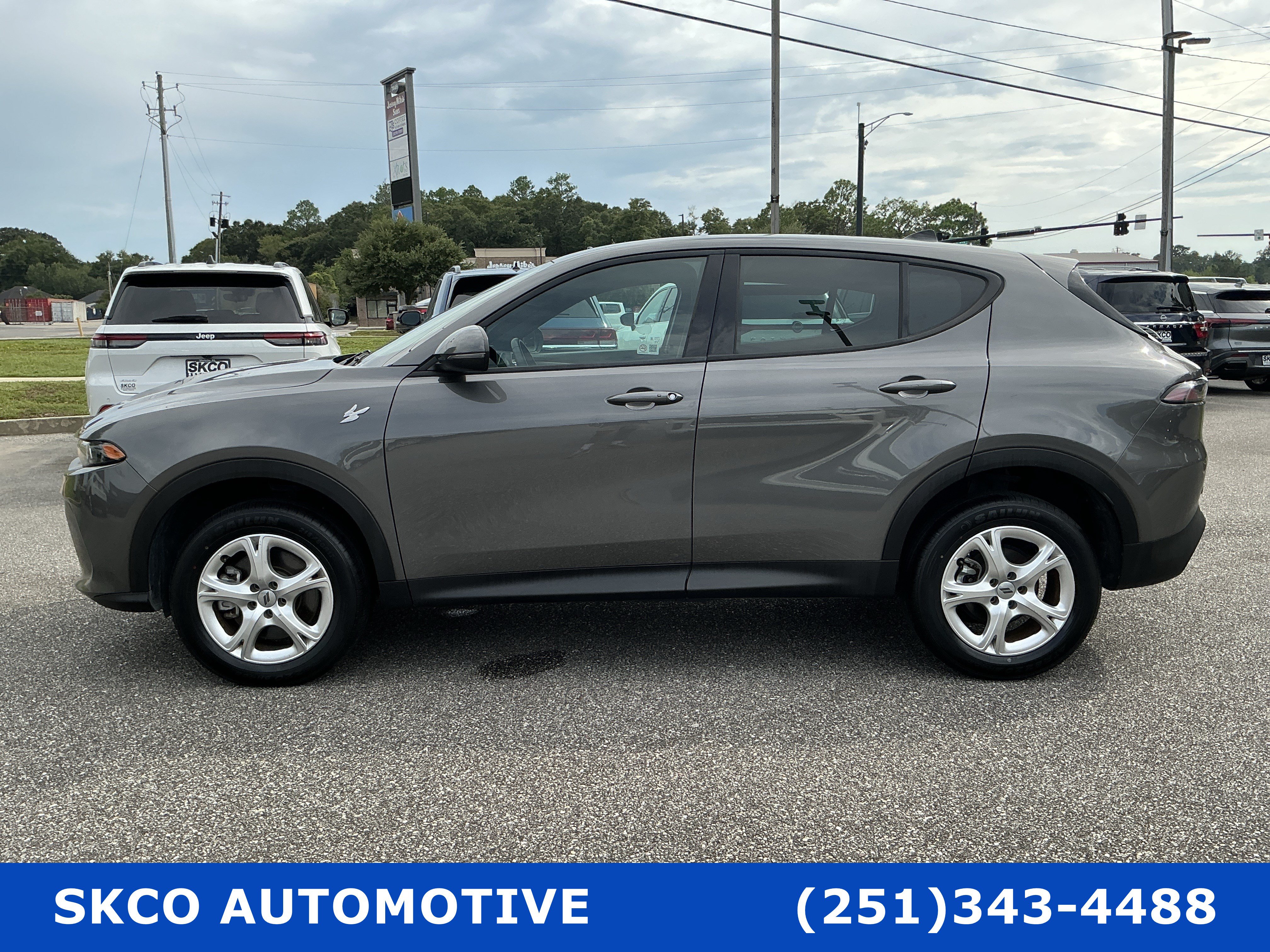 Used 2024 Dodge Hornet GT AWD/4WD image 2