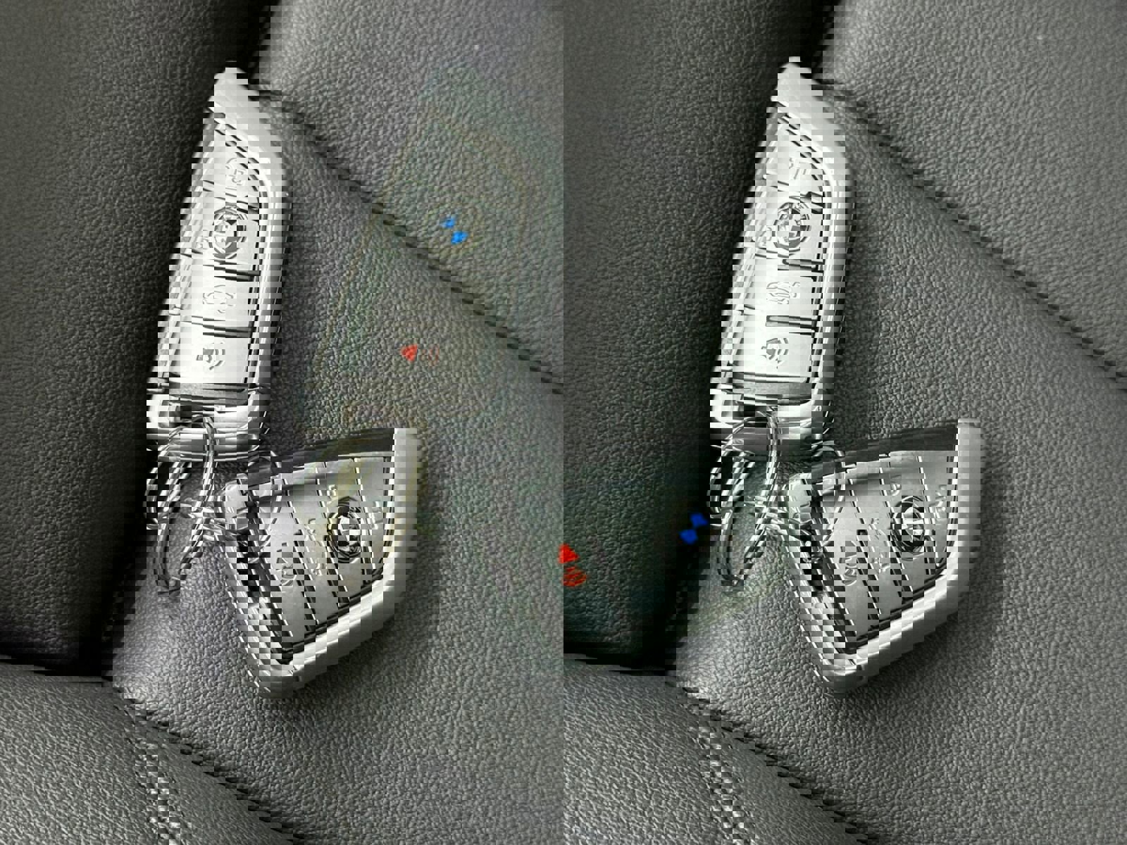 Used 2019 BMW 530e iPerformance w/ Convenience Package image 29