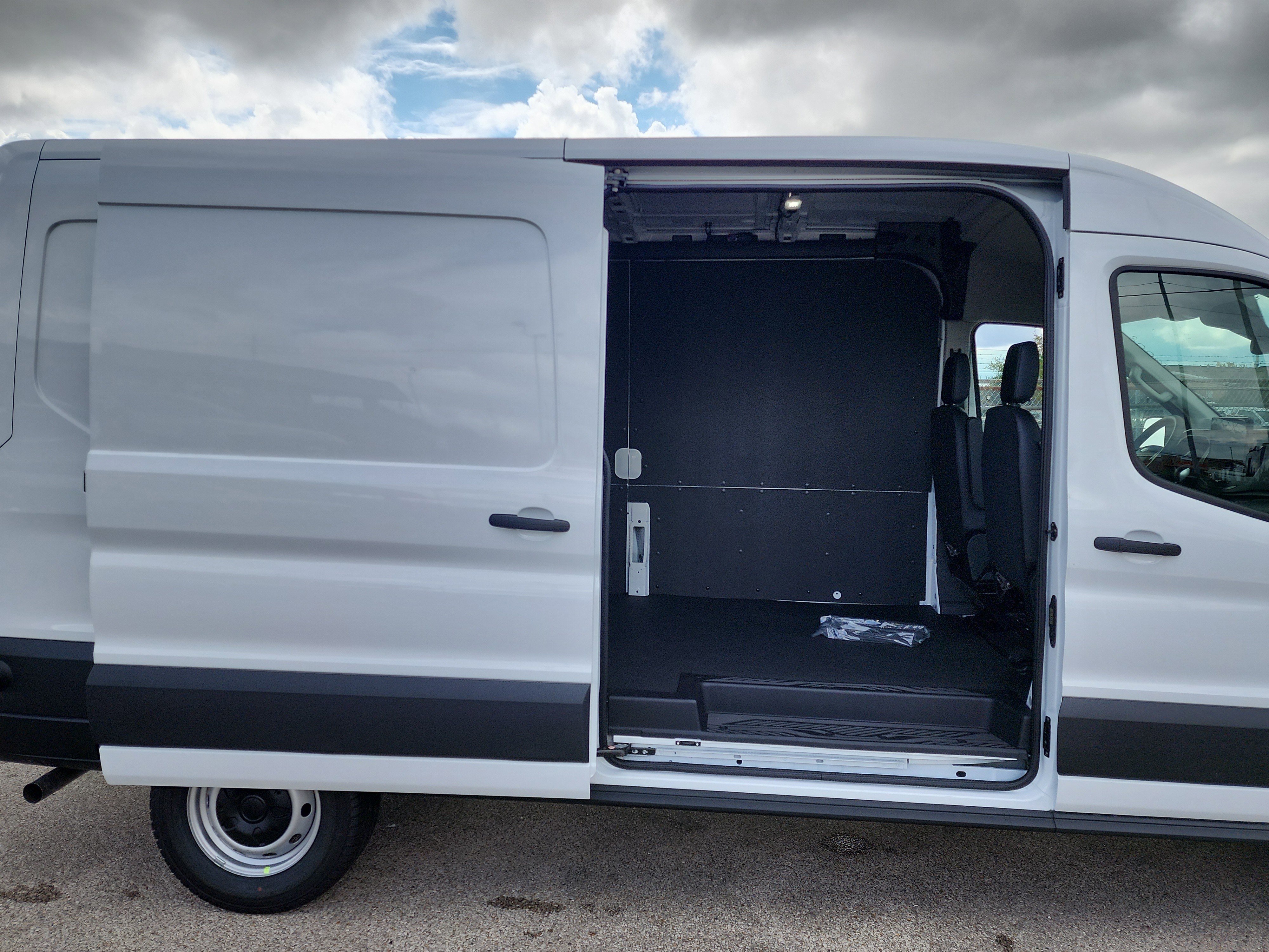 New 2026 Ford Transit 250 148 Medium Roof image 10