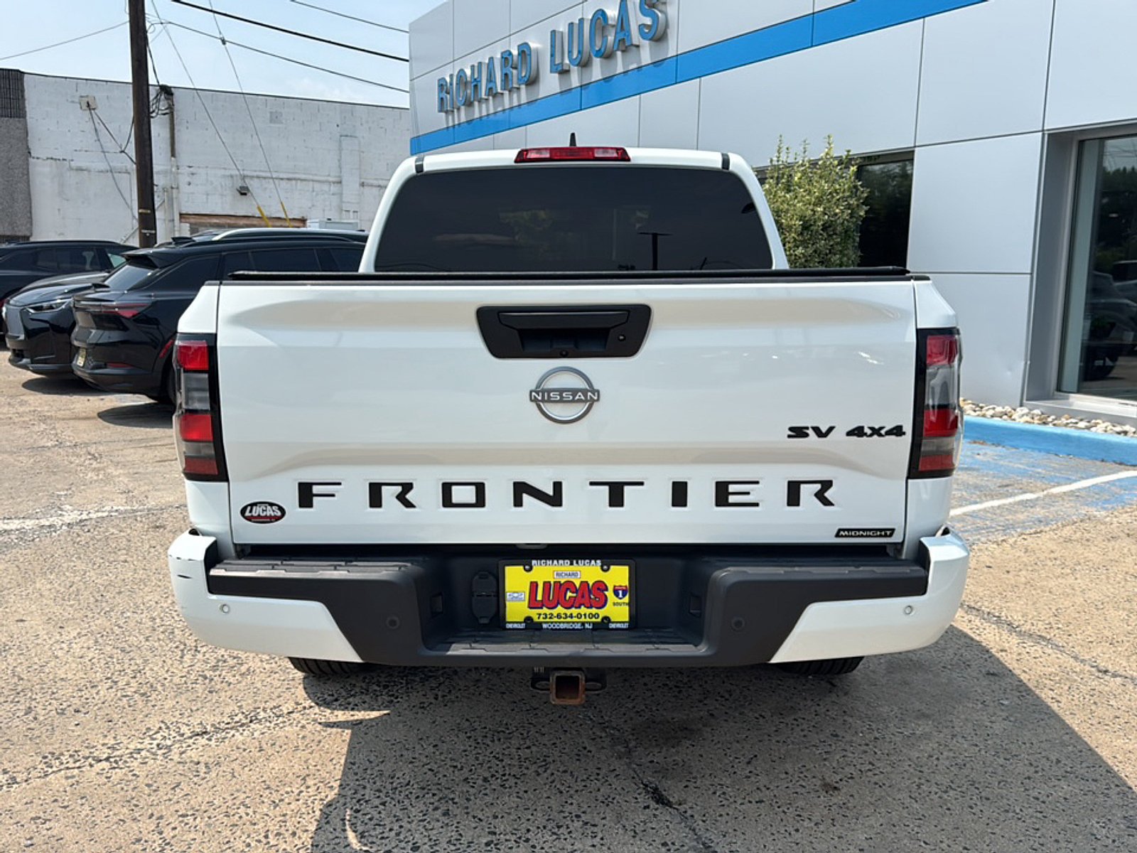 Used 2023 Nissan Frontier SV w/ Midnight Edition Package AWD/4WD image 6