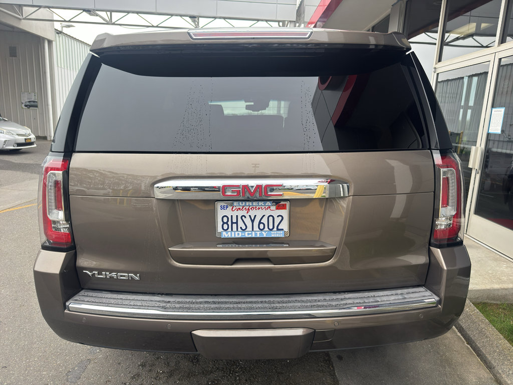 Used 2016 GMC Yukon Denali w/ Open Road Package image 12