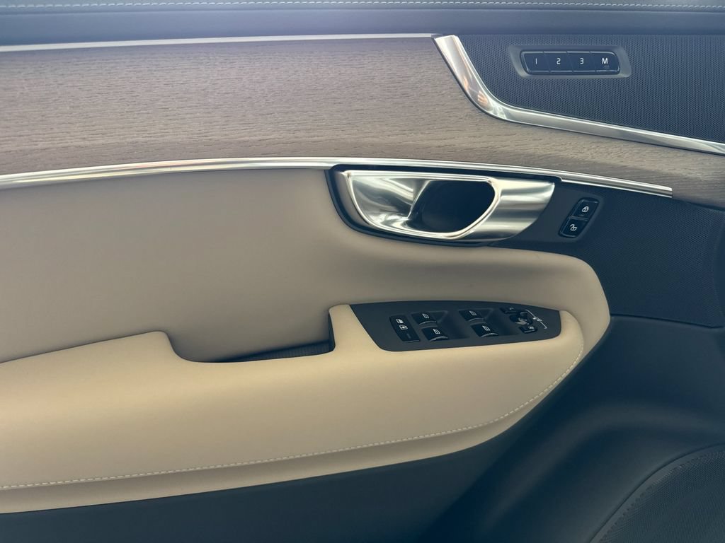 New 2026 Volvo XC90 B6 Plus AWD/4WD image 10
