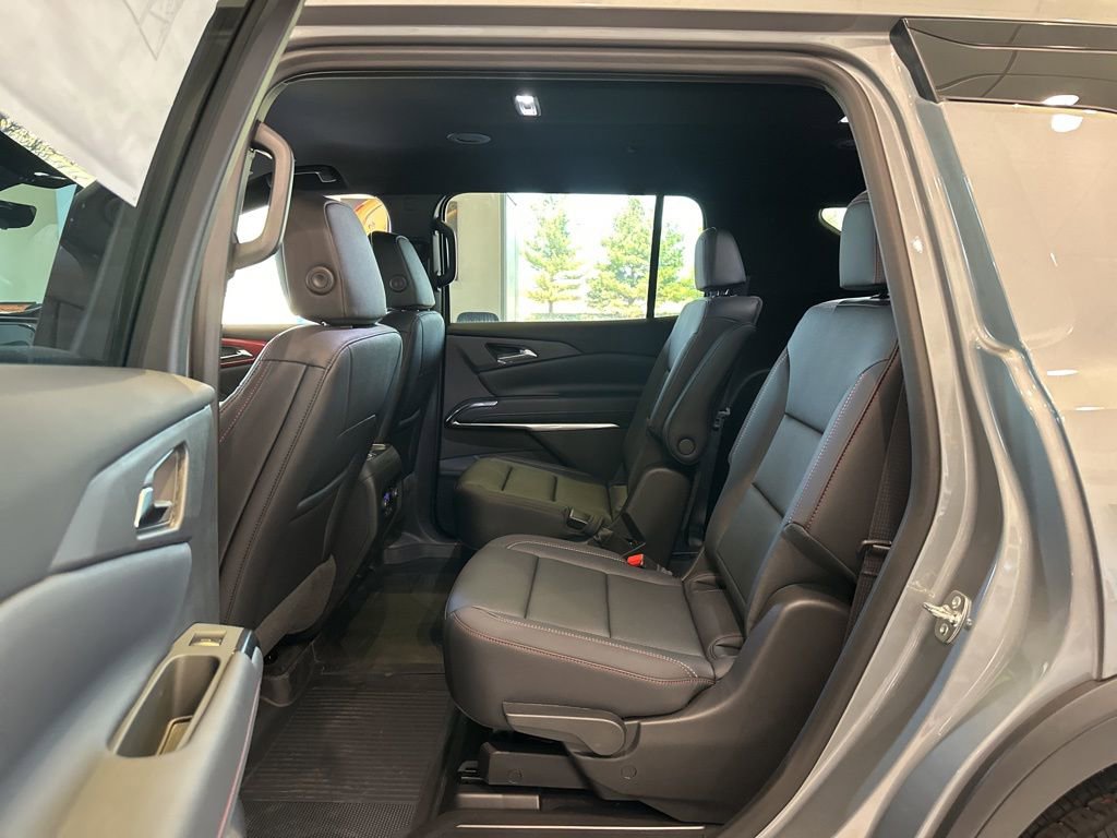 New 2026 Chevrolet Traverse Z71 w/ Driver Confidence Package AWD/4WD image 19