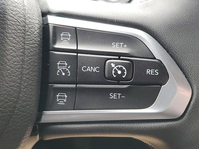 Used 2024 Jeep Compass Limited image 14