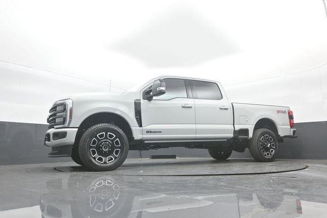 New 2026 Ford F350 Platinum w/ FX4 Off-Road Package image 30