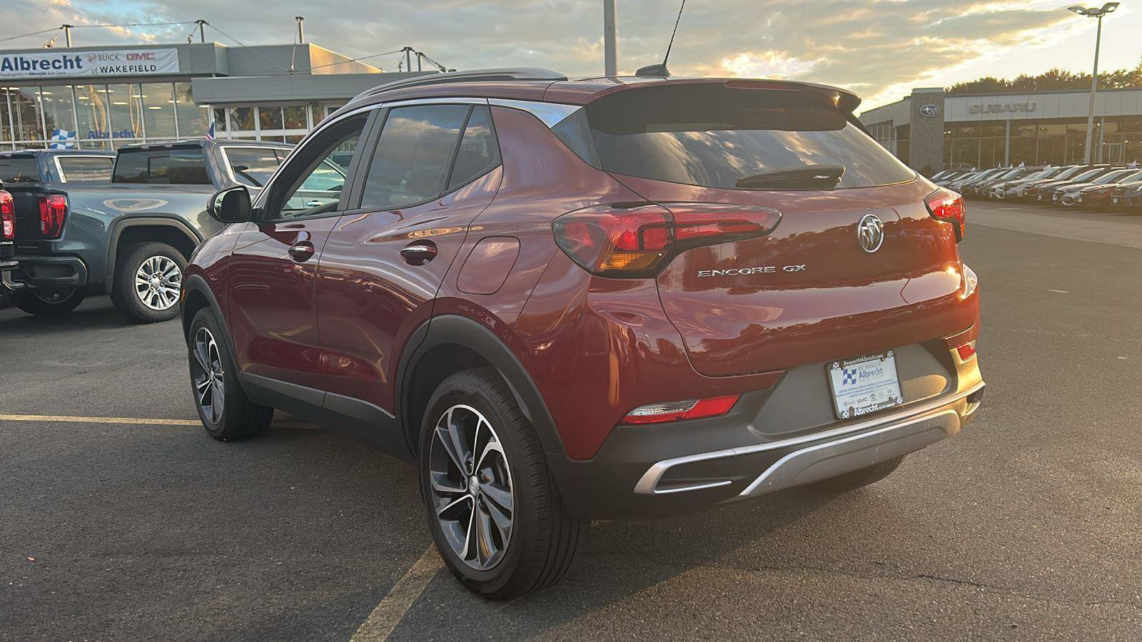 Certified 2023 Buick Encore GX Select w/ Safety Package II image 4