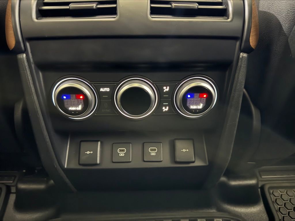 Used 2022 Land Rover Defender 110 X-Dynamic SE AWD/4WD image 27