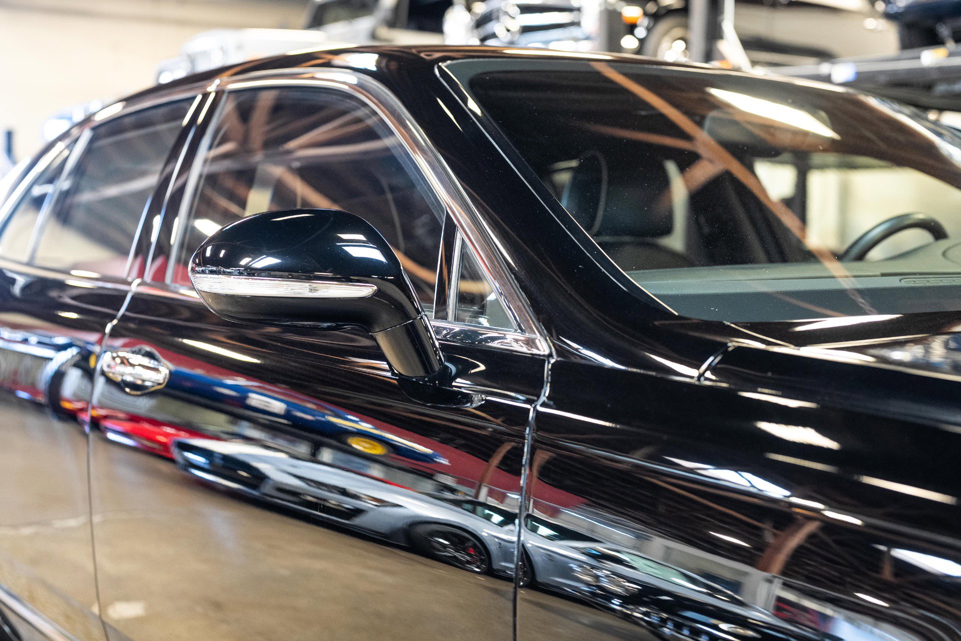 Used 2014 Bentley Mulsanne image 46