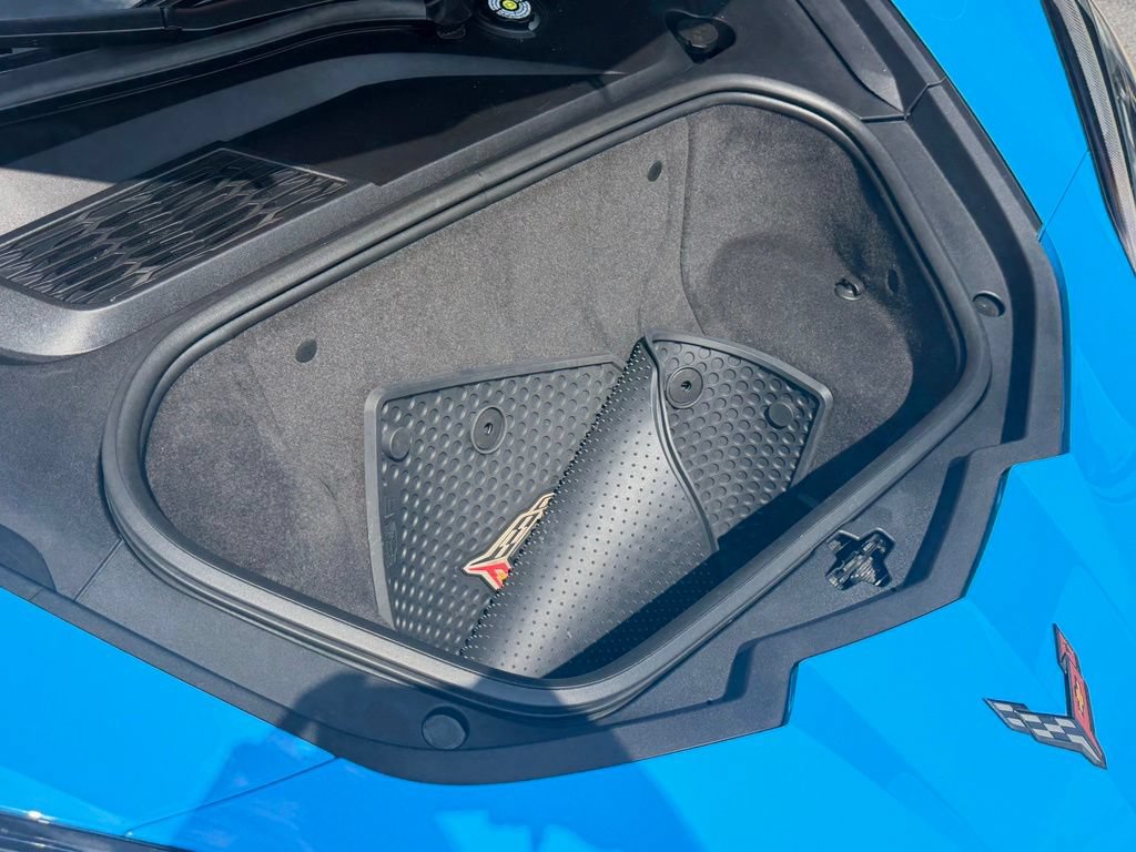 Used 2022 Chevrolet Corvette Stingray Coupe w/ Z51 Performance Package RWD image 6