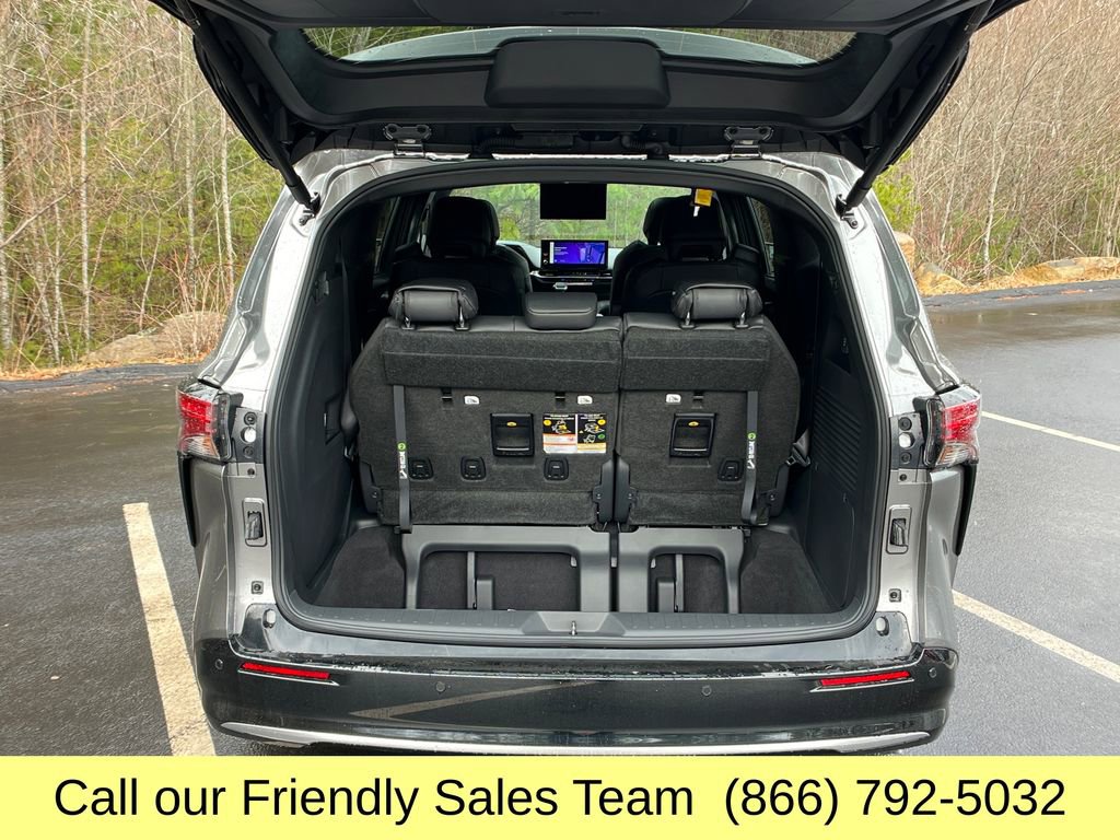 New 2026 Toyota Sienna Platinum image 26