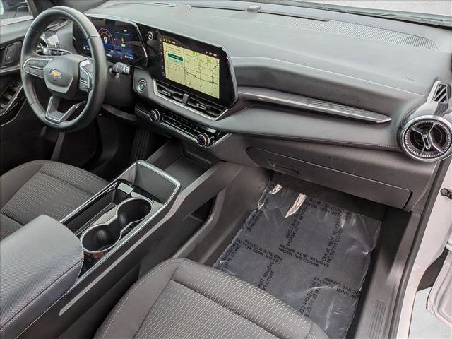 Used 2025 Chevrolet Equinox LT image 22