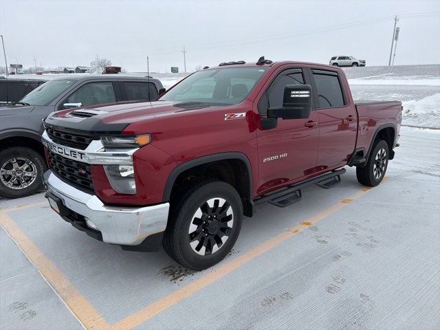 Used 2020 Chevrolet Silverado 2500 LT w/ Convenience Package image 2